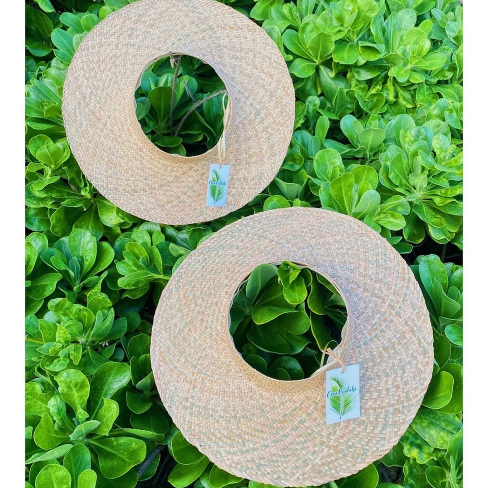 Papale (Hat)